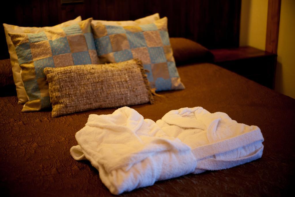 Mas Del Bot Guest House Valderrobres Exterior photo